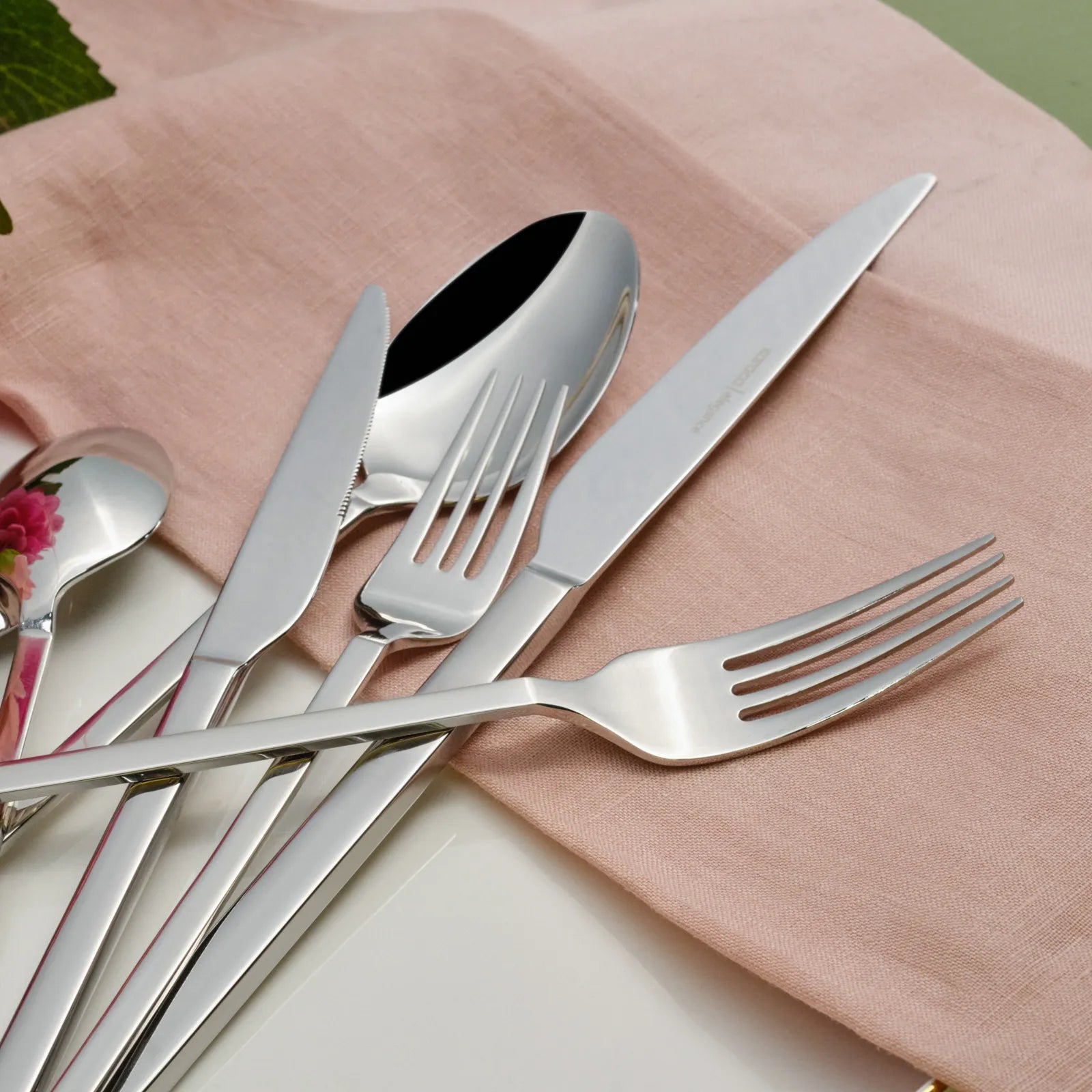 Karaca Elegance Pallas Platin 84 Parça 12 Kişilik Paslanmaz Çelik Sofra Takımı-Sofra ürünleri-Prenseshome Leyweg-Prenseshome Leyweg